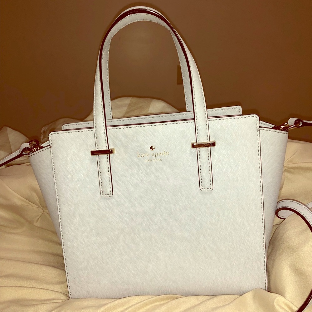 ****SOLD*** Kate Spade Tote